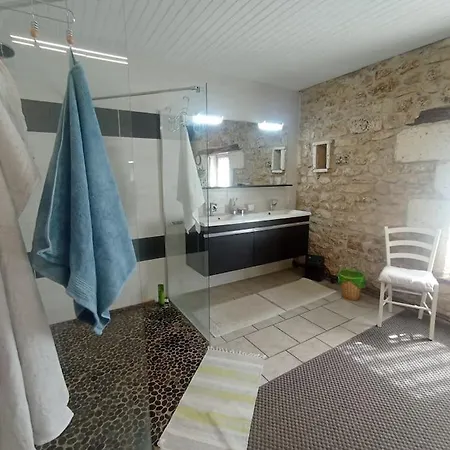 Σπίτι διακοπών Beau Logis Charentais Du Xixe Et Sa Piscine *
