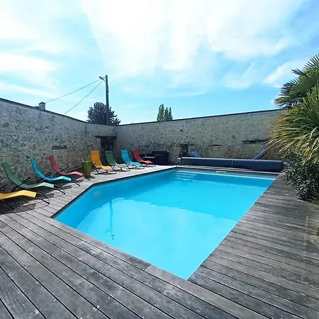 Beau Logis Charentais Du Xixe Et Sa Piscine