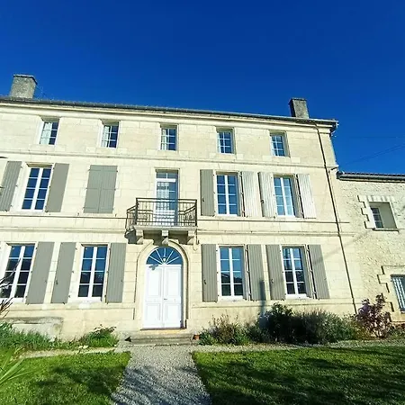 Beau Logis Charentais Du Xixe Et Sa Piscine Σπίτι διακοπών
